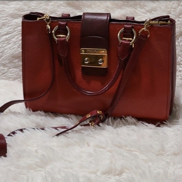 Miu Miu Handbags - 💯 Authentic Miu Miu Madras Tote Bag 🍀